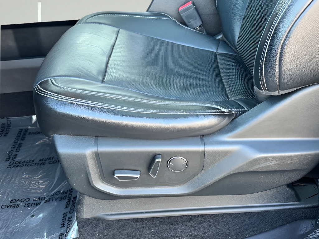 Used 2019 Ford F250 Lariat w/ Lariat Ultimate Package AWD/4WD image 36