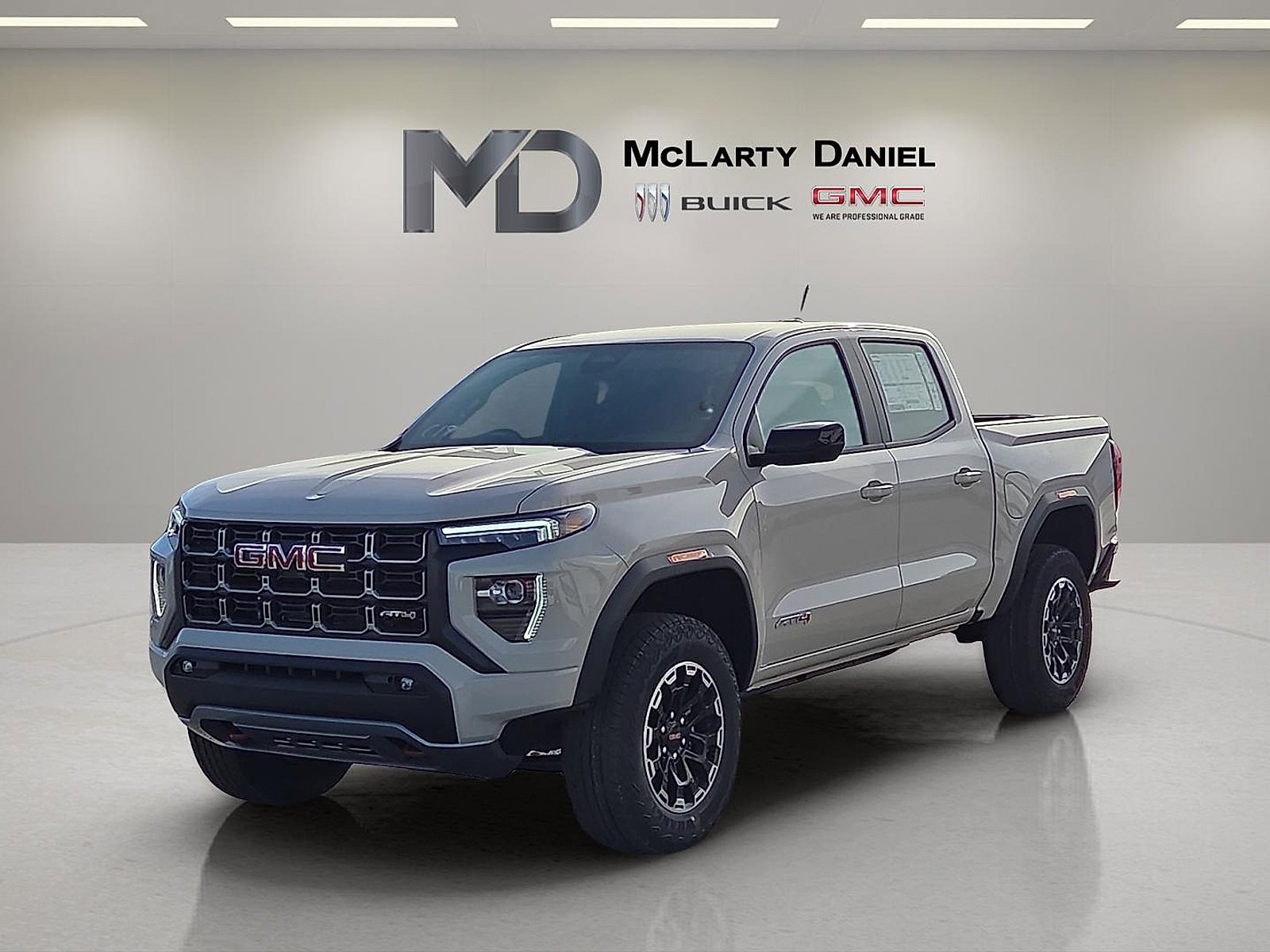 New 2026 GMC Canyon AT4 image 2