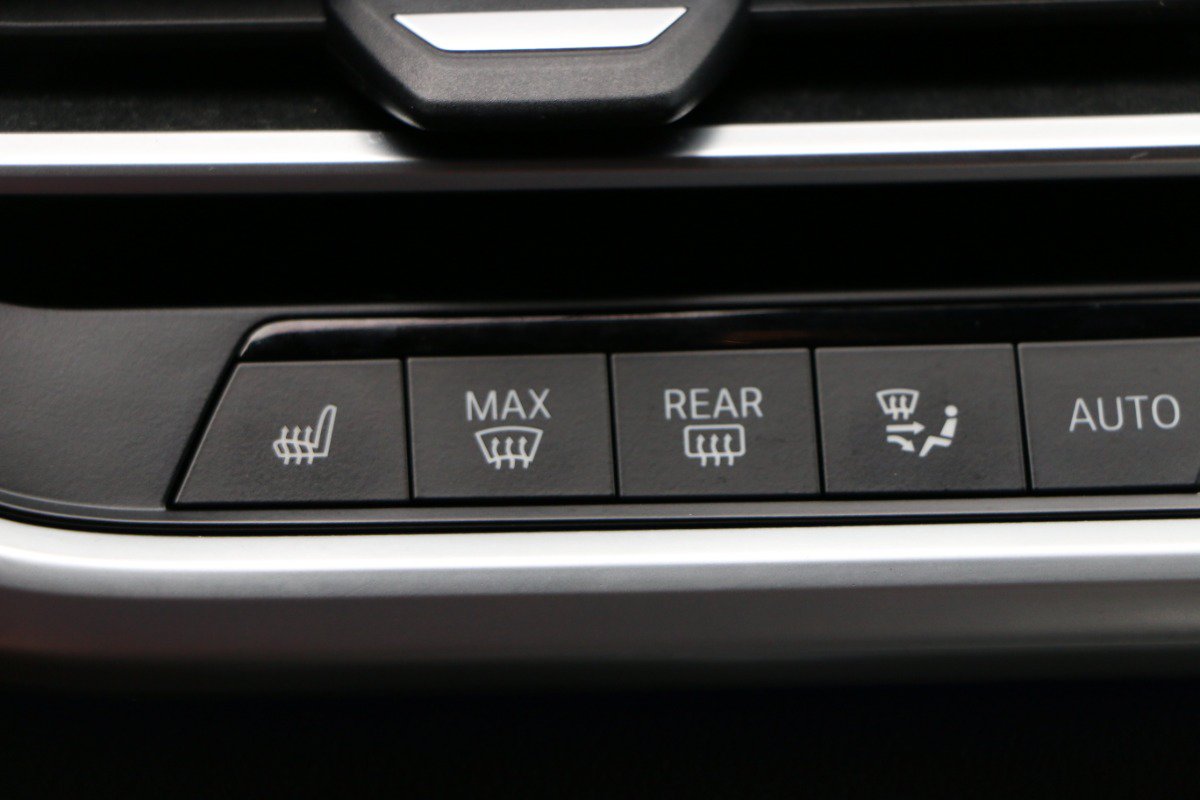 Used 2021 BMW X7 M50i w/ Executive Package AWD/4WD image 26