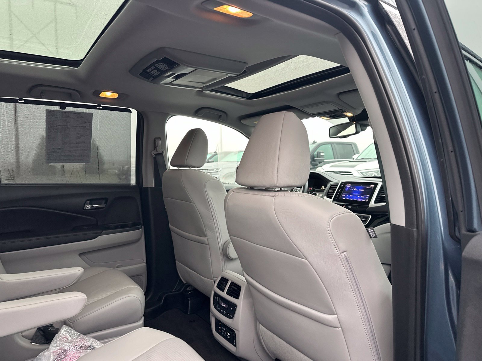 Used 2017 Honda Pilot Elite image 41