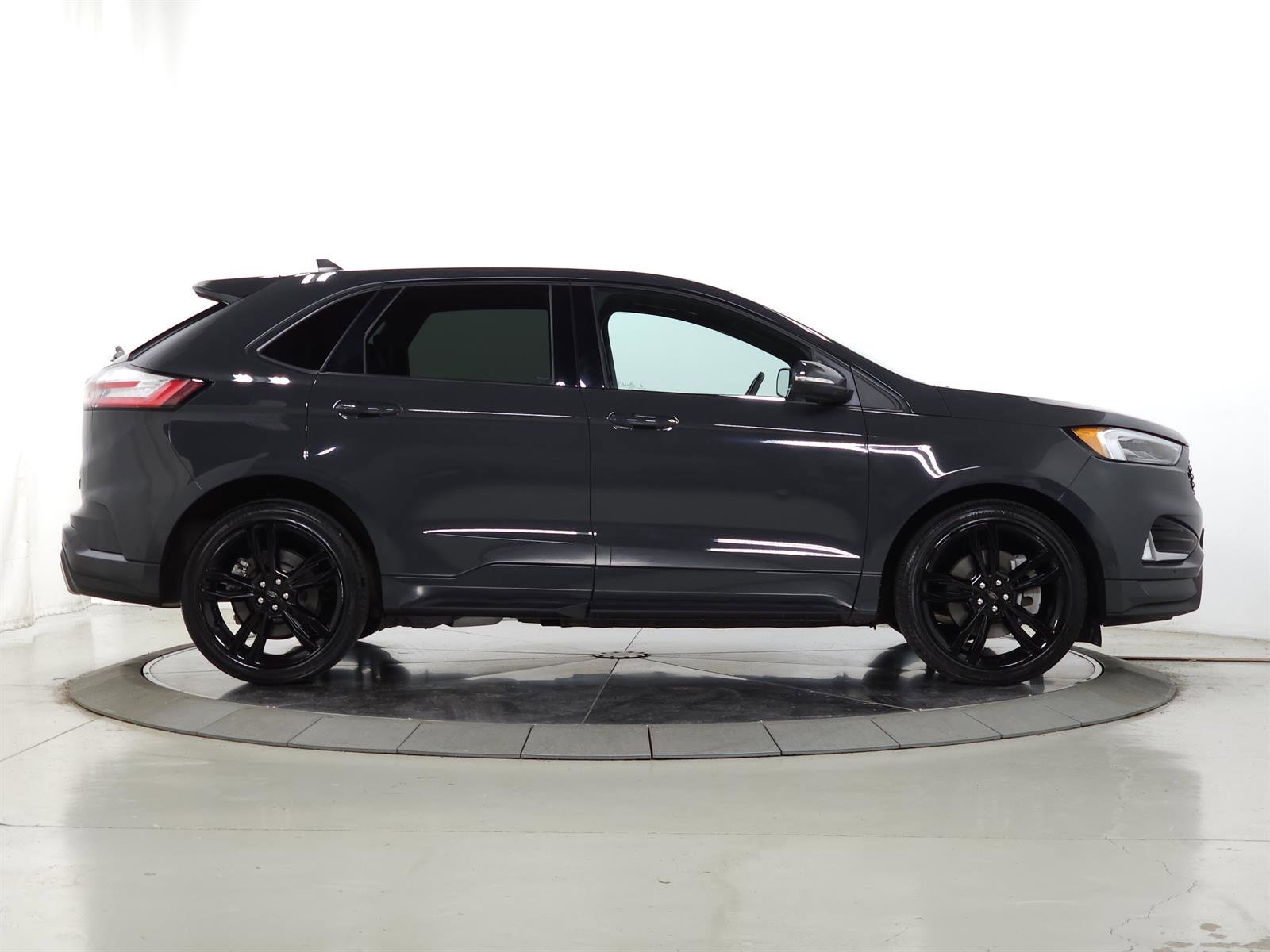 Used 2021 Ford Edge ST w/ Equipment Group 401A AWD/4WD image 10