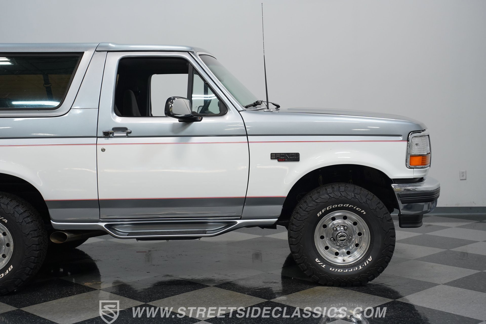 Used 1995 Ford Bronco XLT image 27