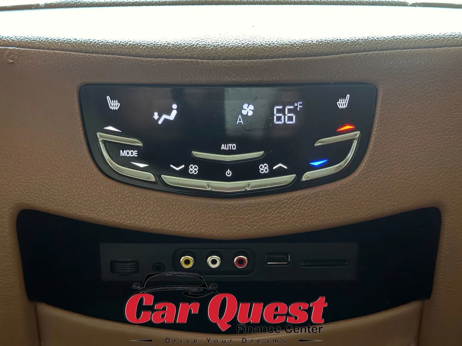 Used 2015 Cadillac Escalade ESV Platinum AWD/4WD image 30