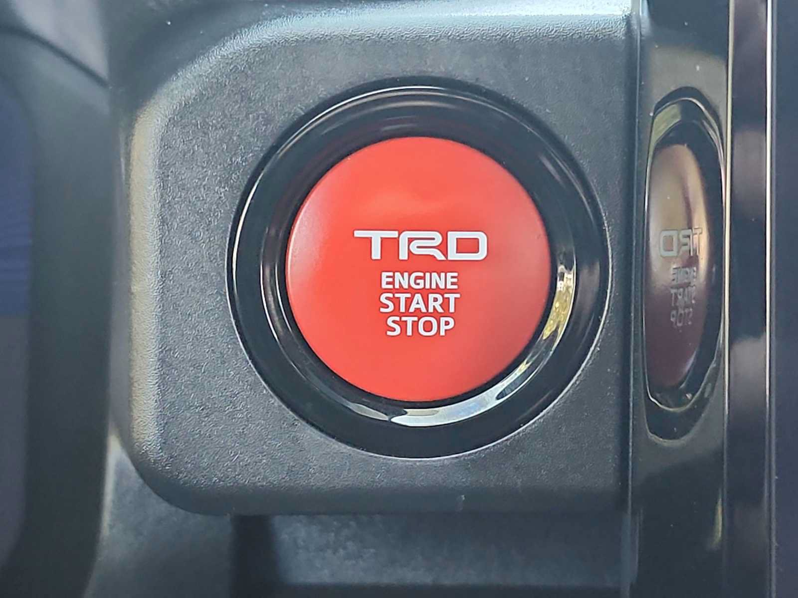 Used 2024 Toyota Tacoma TRD Off-Road w/ TRD Off Road Premium Package AWD/4WD image 10