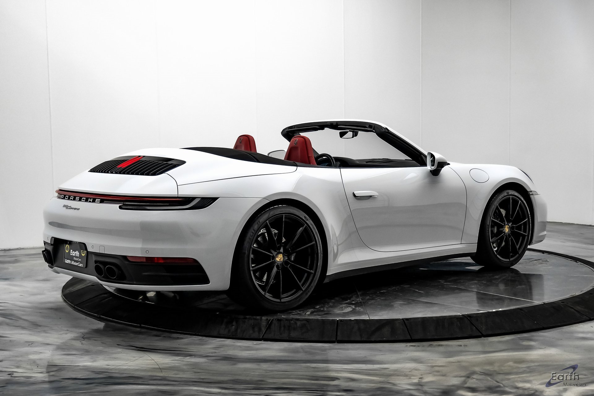 Used 2021 Porsche 911 Carrera 4 image 15
