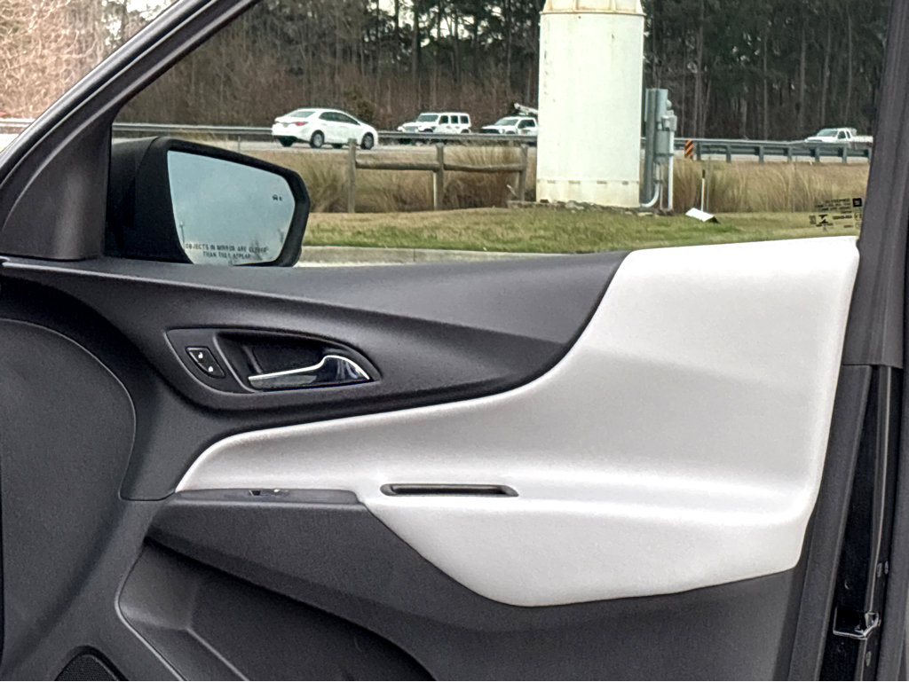 Used 2022 Chevrolet Equinox LS w/ LS Convenience Package image 15