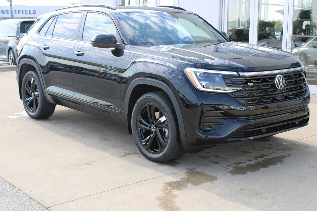New 2026 Volkswagen Atlas Cross Sport SEL R-Line image 1