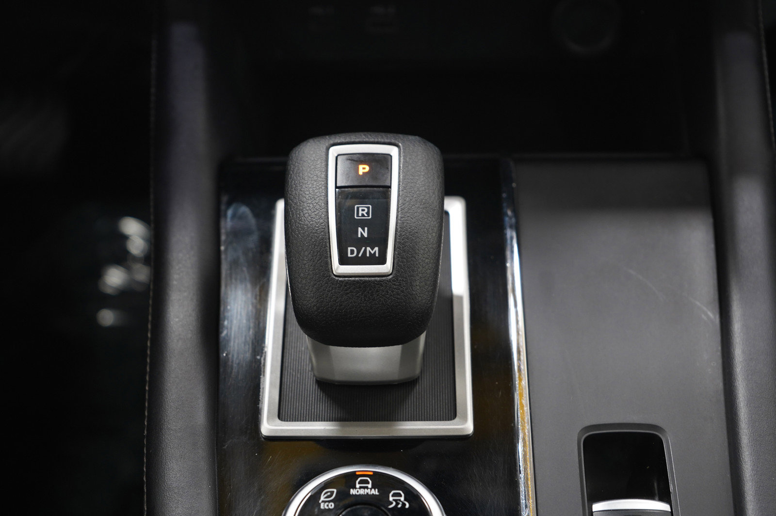 Used 2024 Mitsubishi Outlander ES image 18