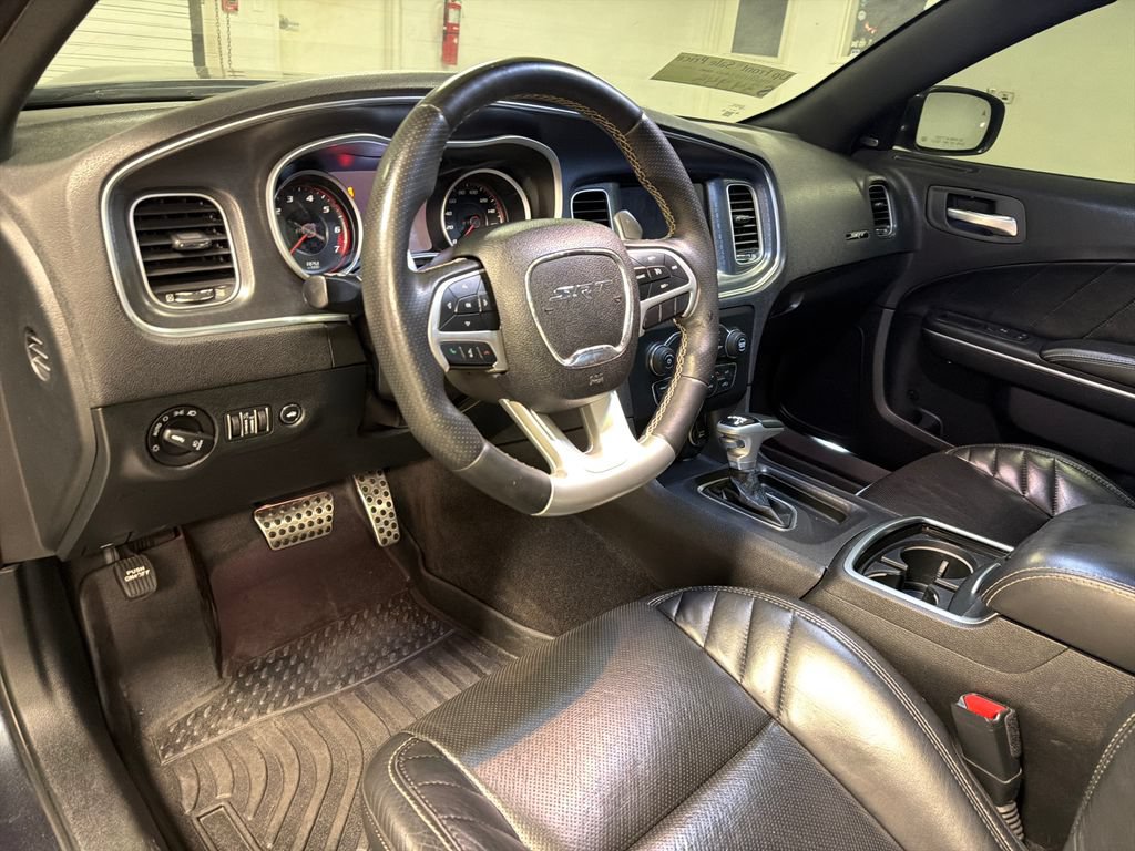 Used 2018 Dodge Charger SRT RWD image 32