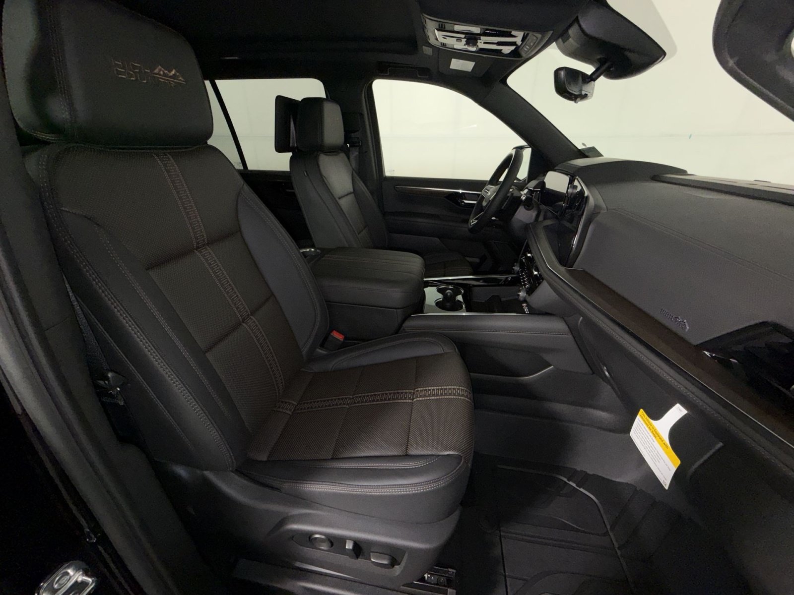 New 2026 Chevrolet Tahoe High Country AWD/4WD image 28
