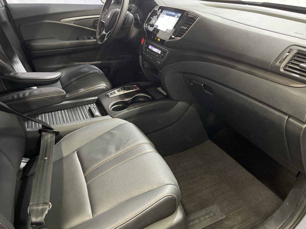 Certified 2023 Honda Passport TrailSport image 25