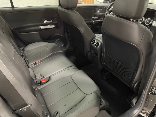 New 2025 Mercedes-Benz GLB 250 4MATIC image 14