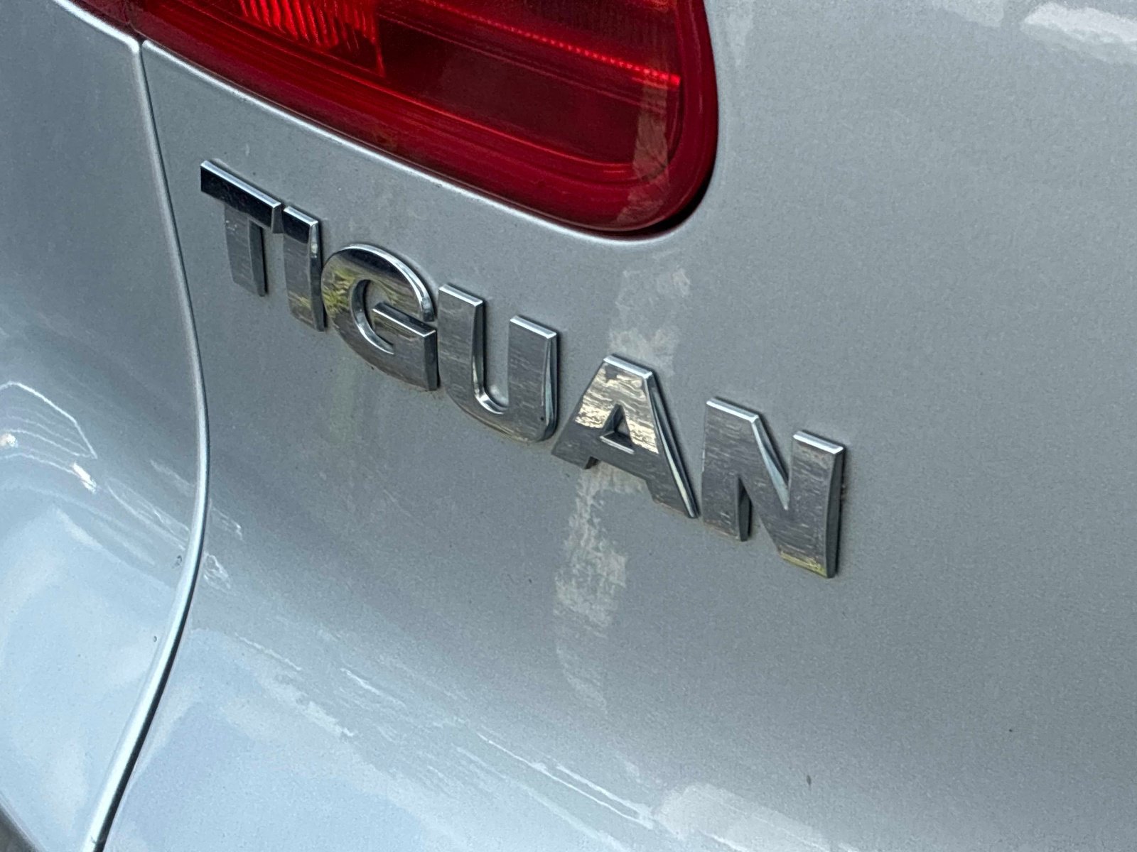 Used 2017 Volkswagen Tiguan S AWD/4WD image 13