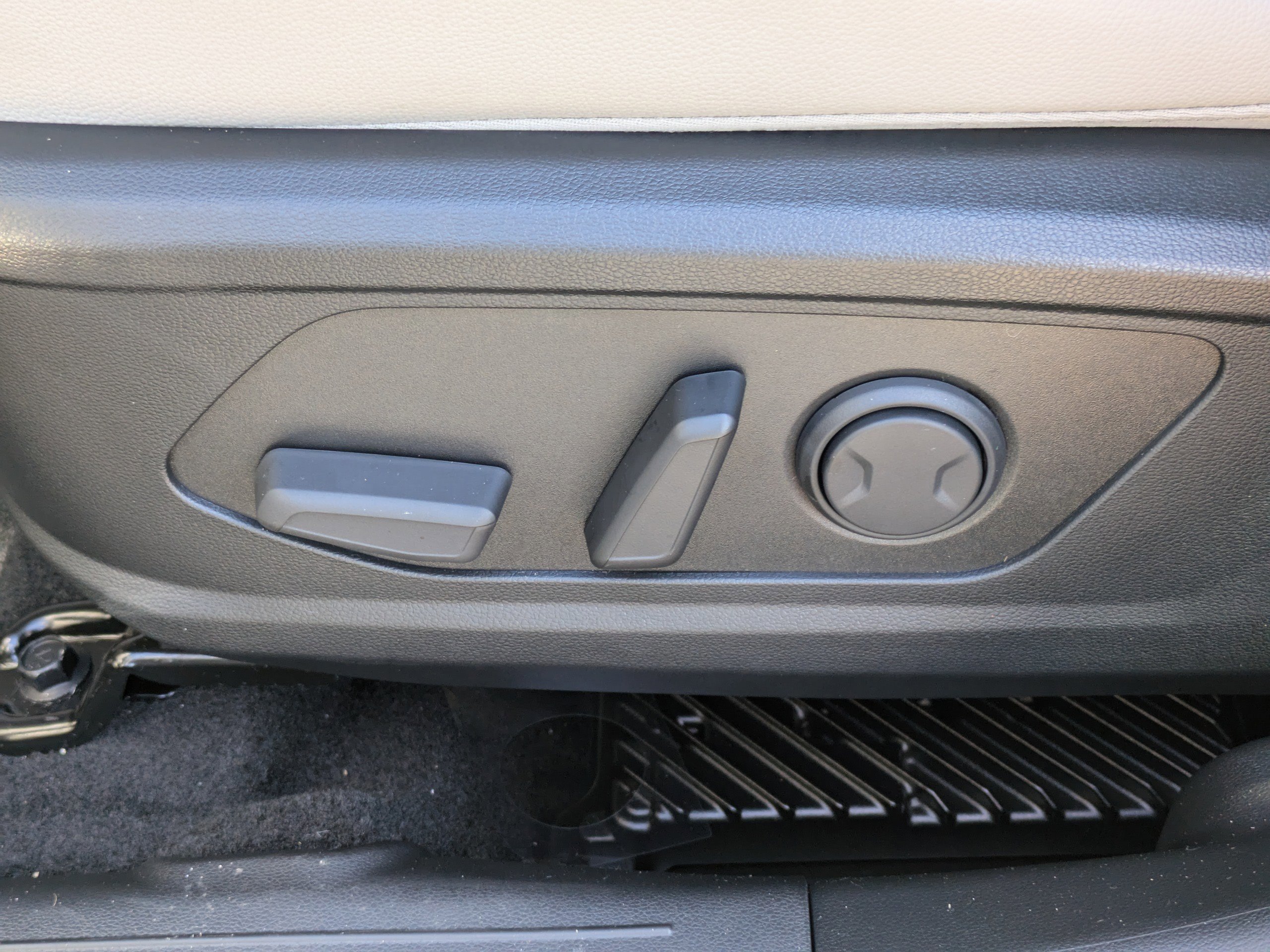 New 2026 Hyundai Tucson SE image 18