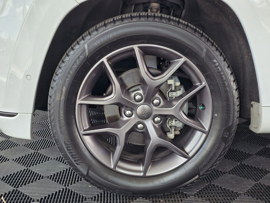 Used 2020 Jeep Grand Cherokee Limited X image 10