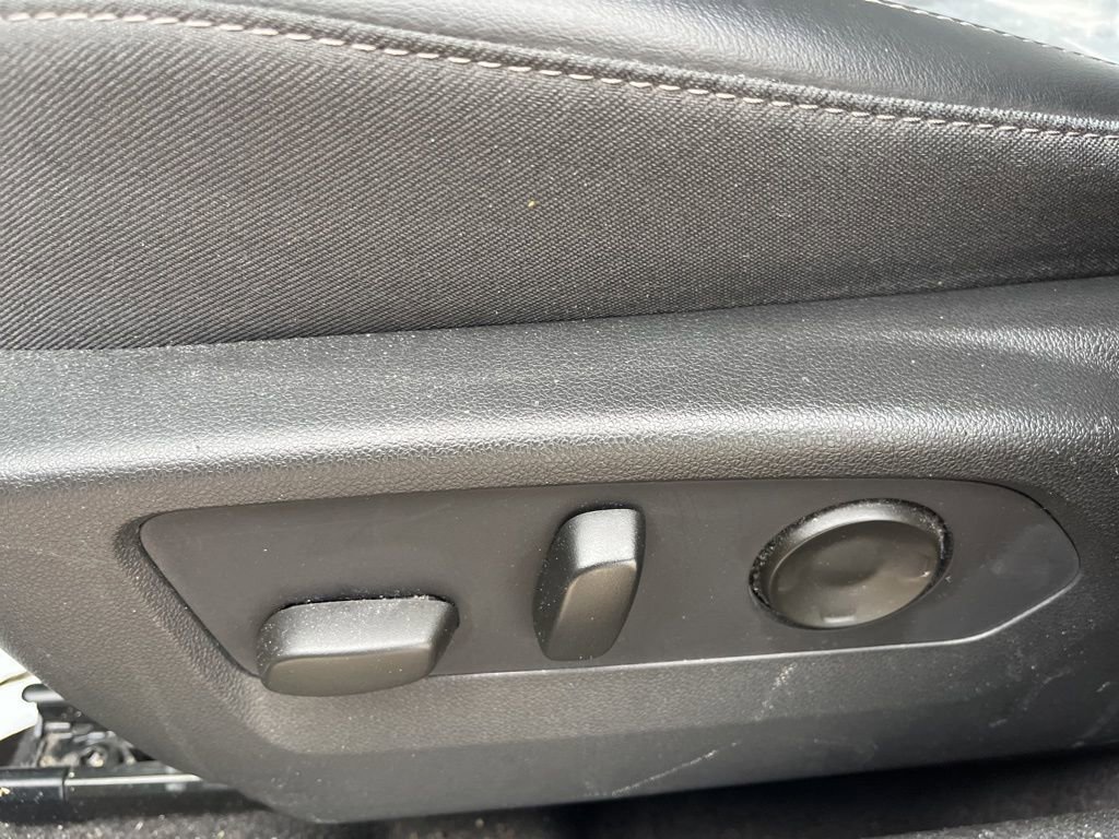 Used 2021 Buick Envision Preferred image 10