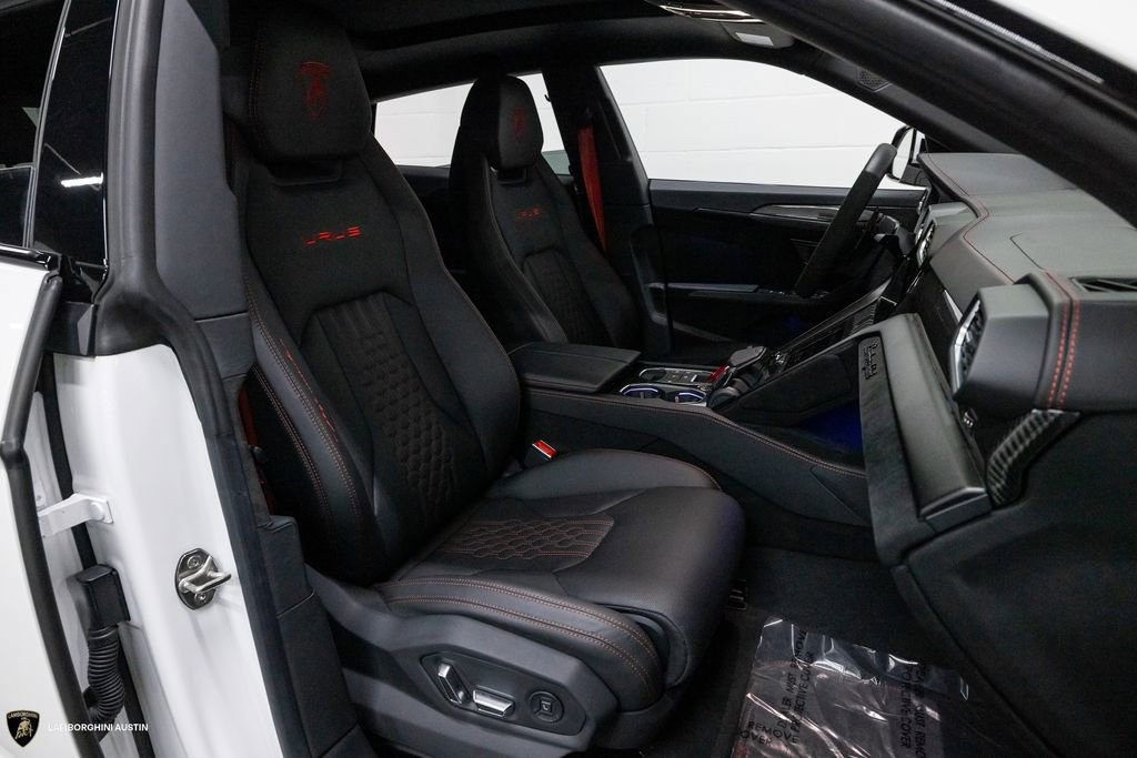 Used 2023 Lamborghini Urus Performante AWD/4WD image 51