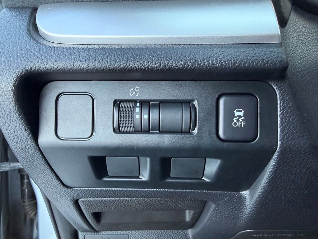 Used 2016 Subaru Crosstrek 2.0i Premium image 22