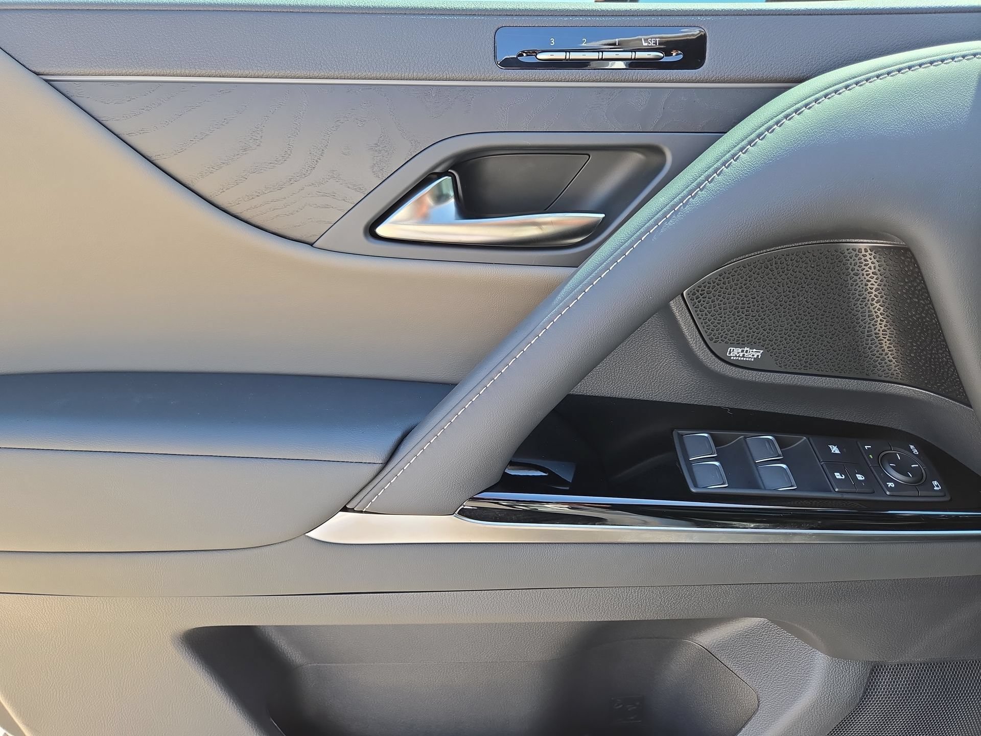 New 2026 Lexus LX 700h Overtrail AWD/4WD image 15