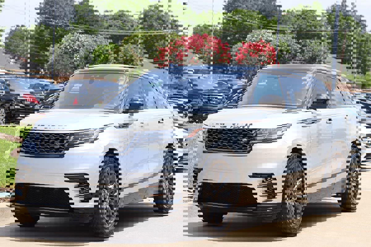 Used 2018 Land Rover Range Rover Velar R-Dynamic SE image 4