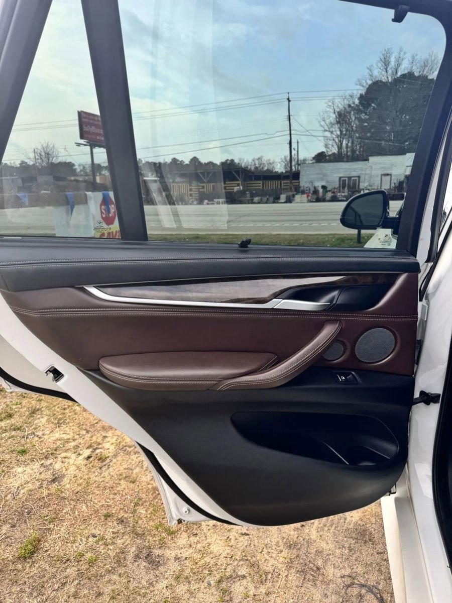 Used 2018 BMW X5 xDrive50i image 13