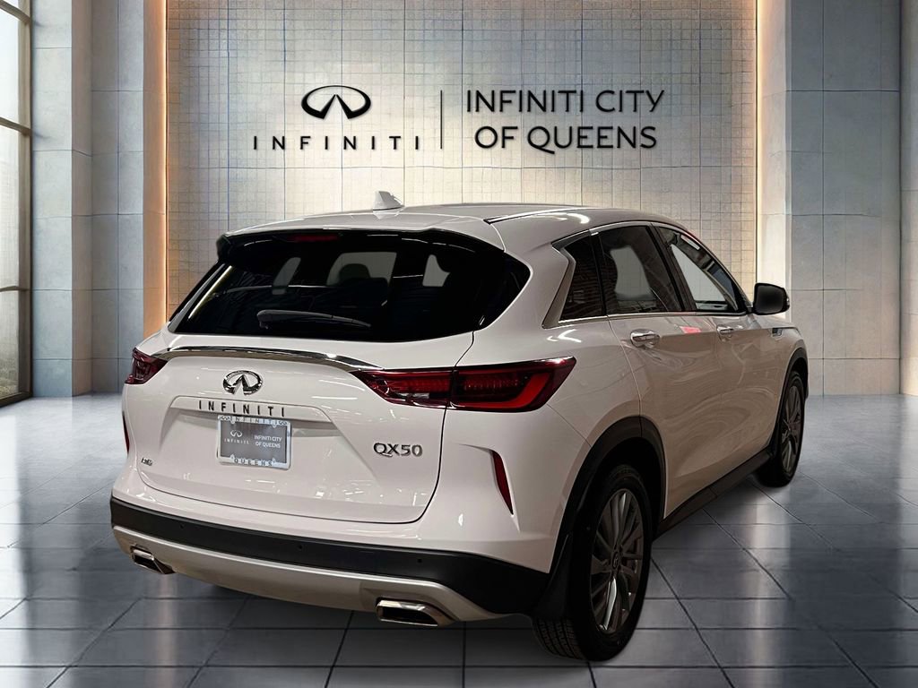 Used 2023 INFINITI QX50 Pure AWD/4WD image 6