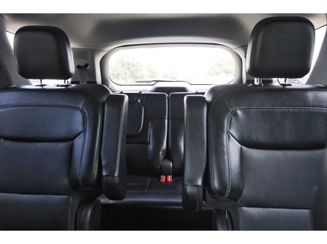 Used 2023 Ford Explorer Limited w/ Limited Technology Package RWD image 14