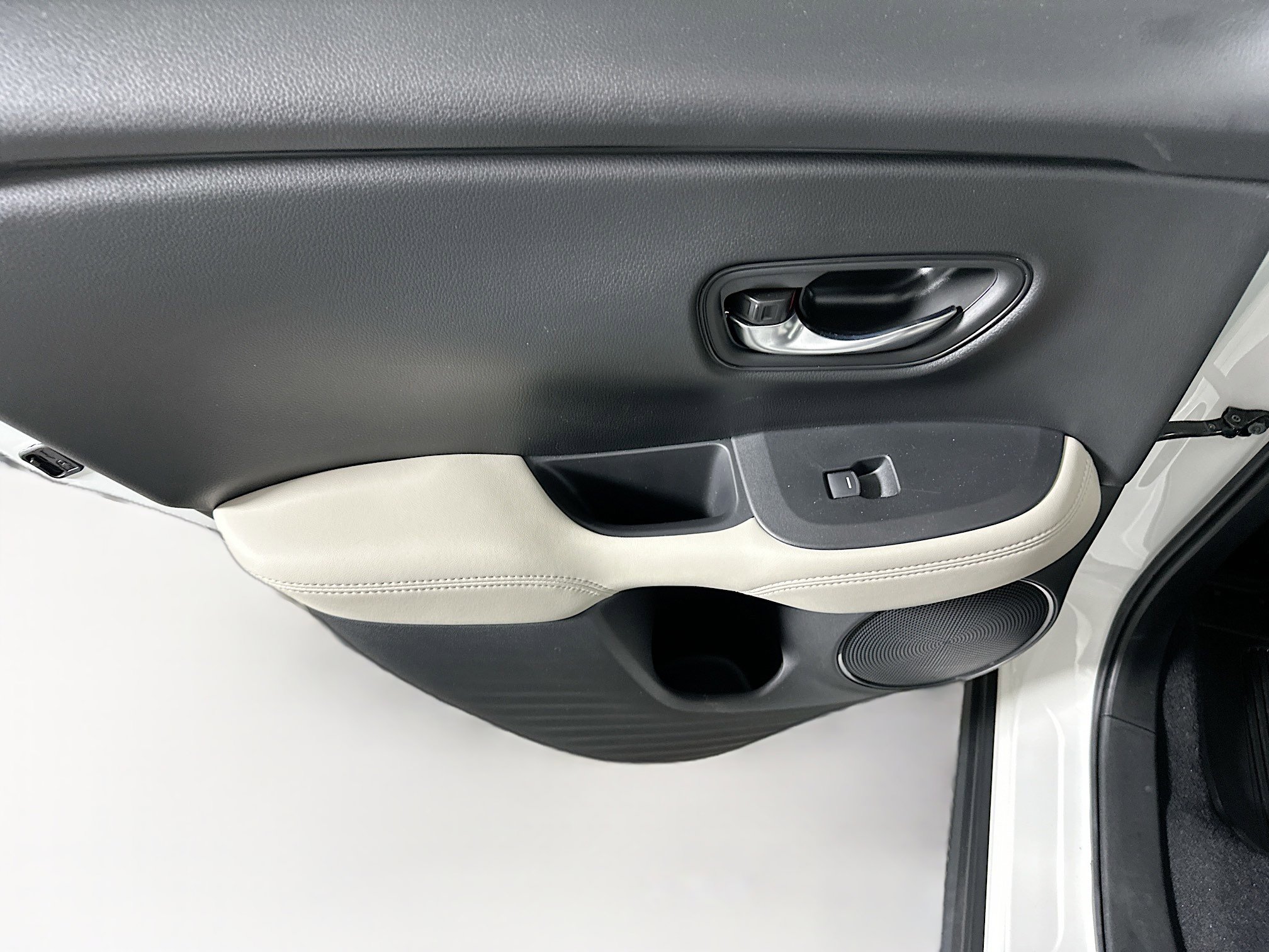 Used 2024 Honda HR-V LX image 24