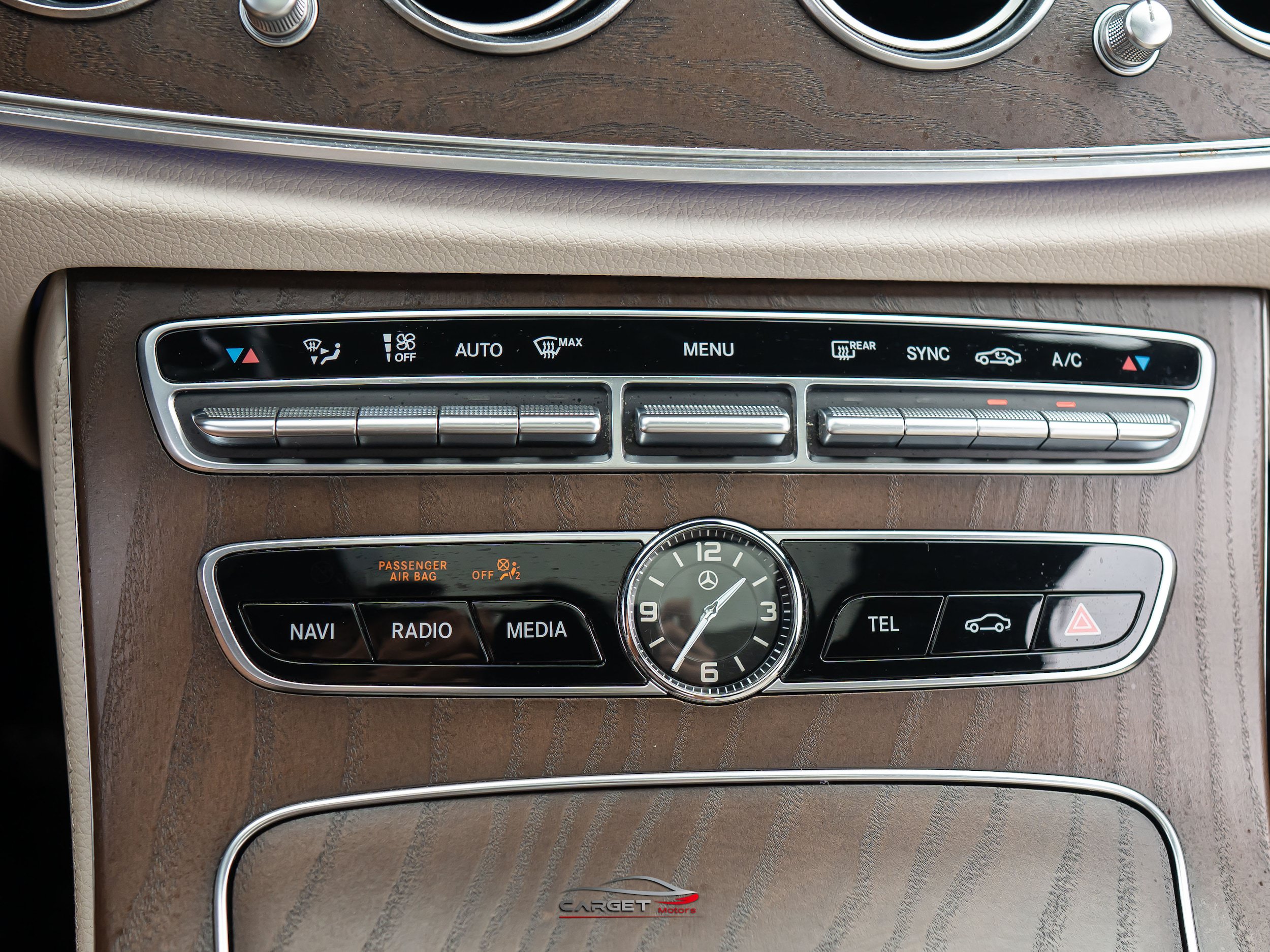 Used 2019 Mercedes-Benz E 450 4MATIC Sedan w/ Driver Assistance Package image 33