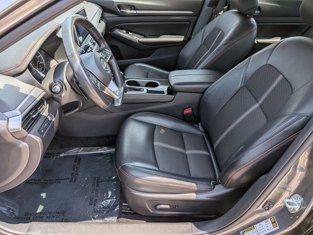 Used 2024 Nissan Altima 2.5 SR FWD image 15