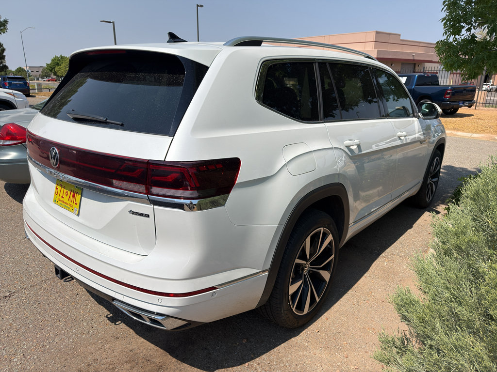Used 2025 Volkswagen Atlas SEL Premium R-Line AWD/4WD image 8