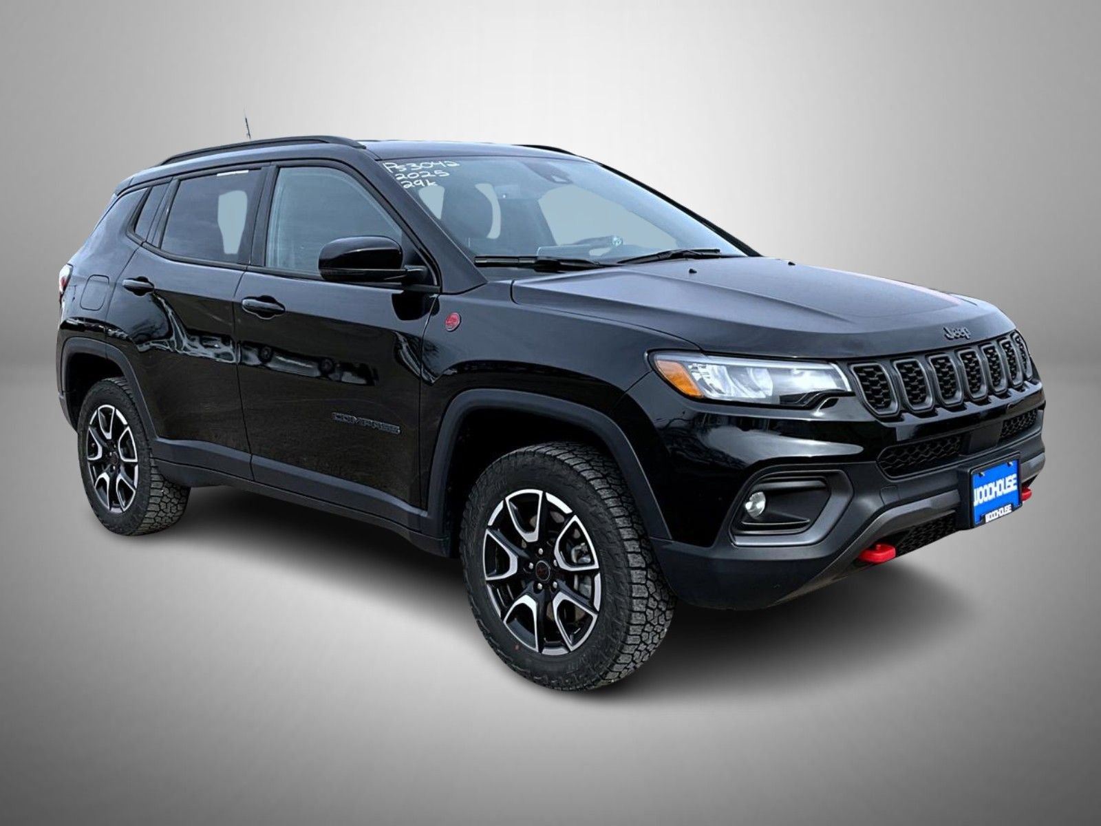 Used 2025 Jeep Compass Trailhawk AWD/4WD image 3