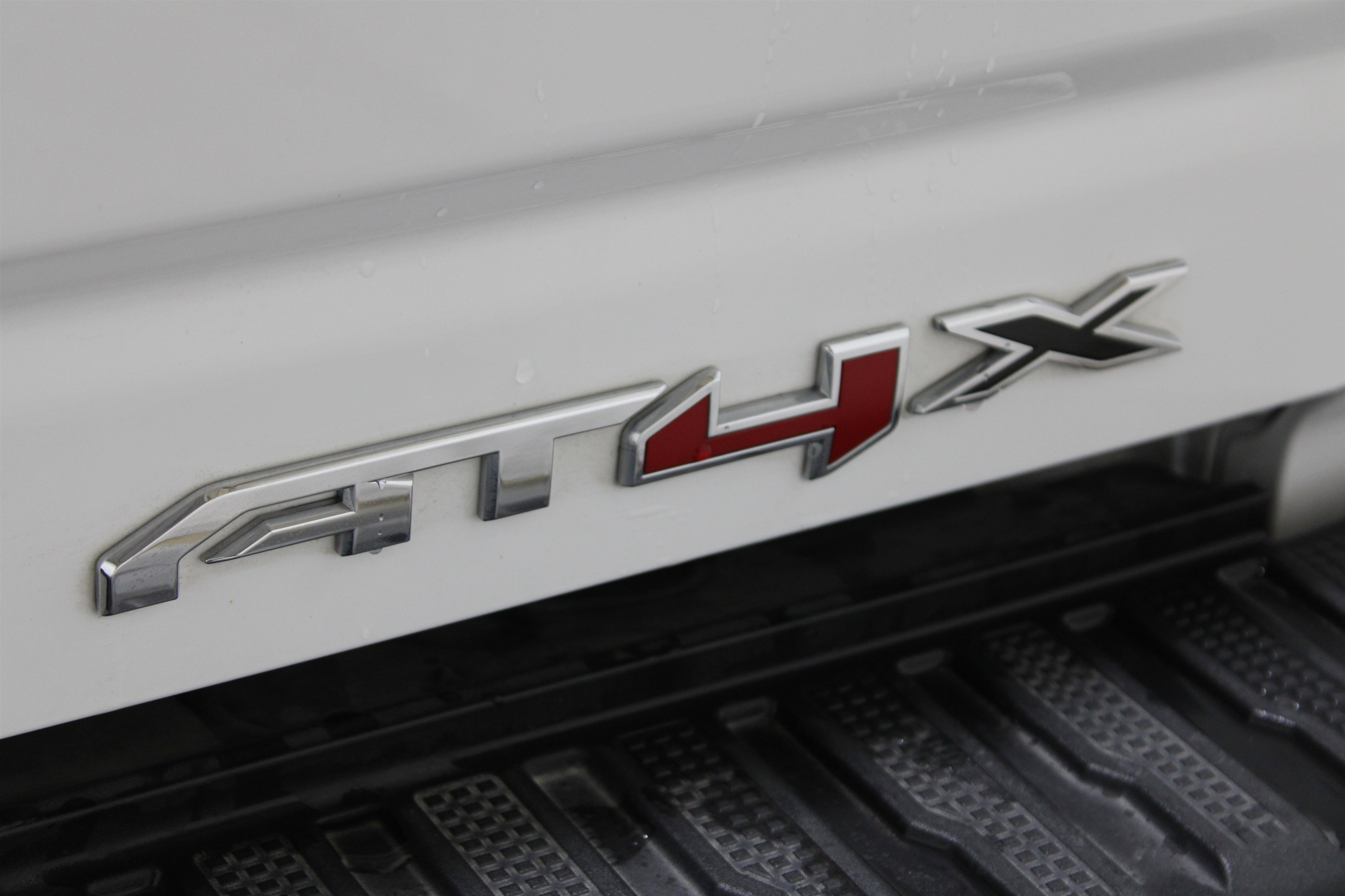 Used 2025 GMC Sierra 2500 AT4X w/ AT4X AEV Edition image 43