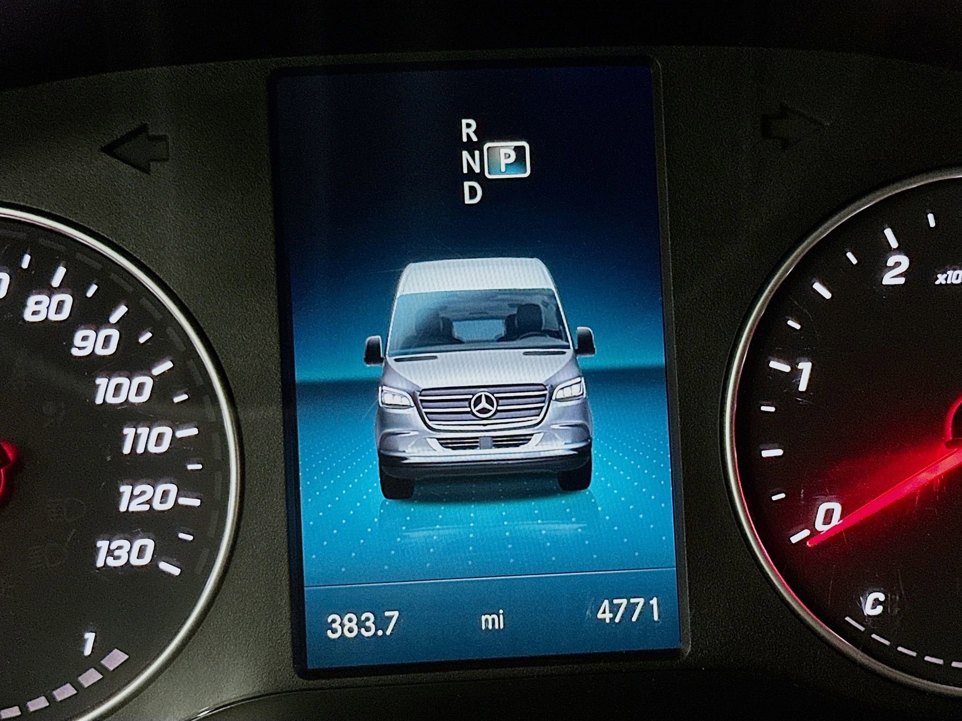 Used 2023 Mercedes-Benz Sprinter 2500 image 11