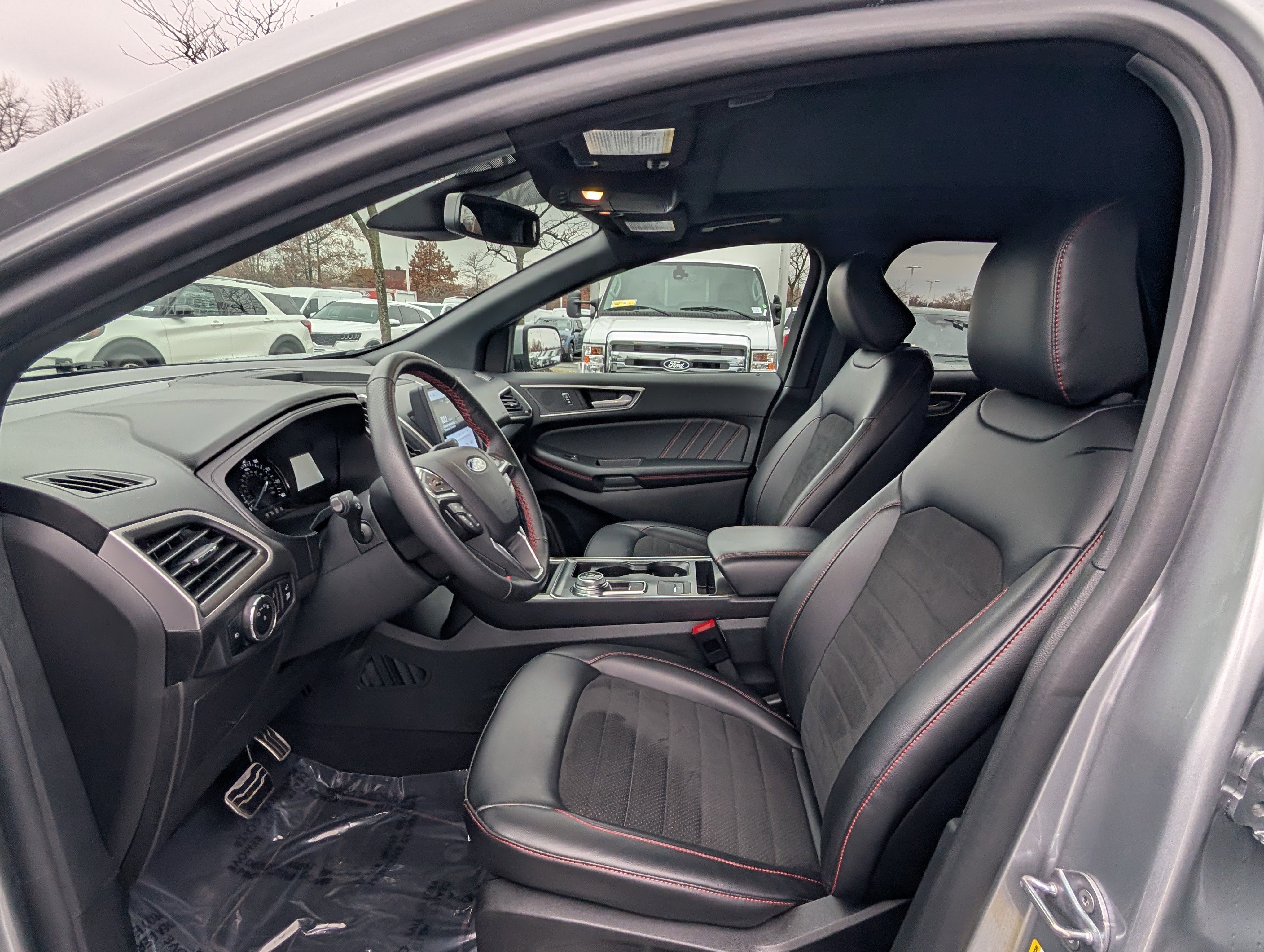 Certified 2024 Ford Edge ST-Line image 17