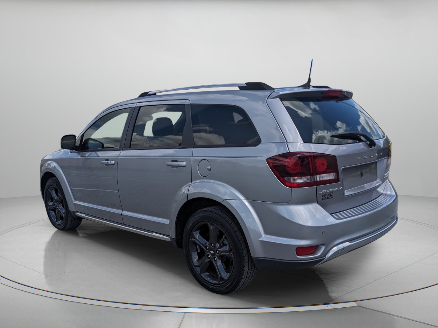 Used 2019 Dodge Journey Crossroad w/ Driver Convenience Group FWD image 6
