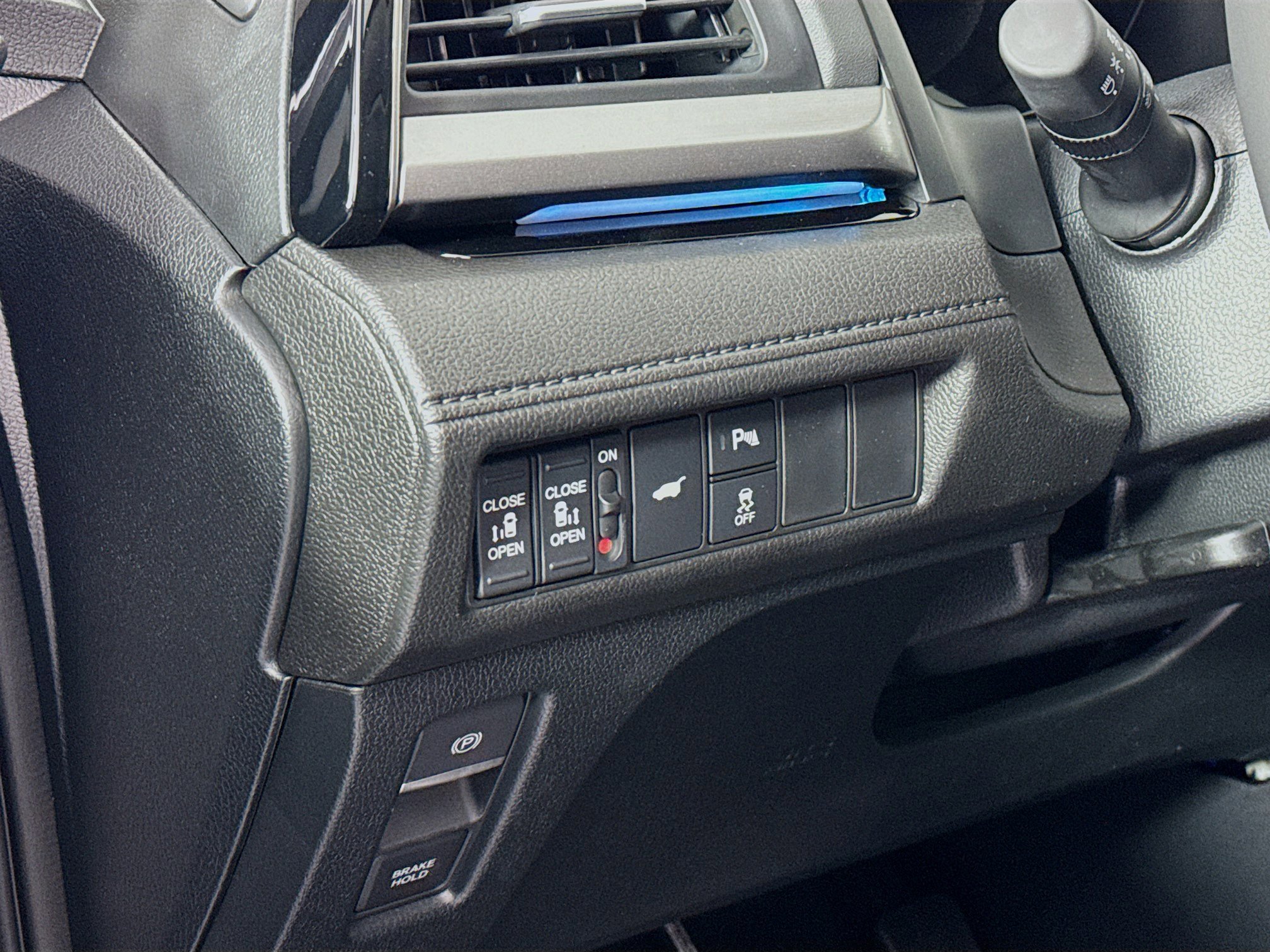 New 2026 Honda Odyssey Touring image 10