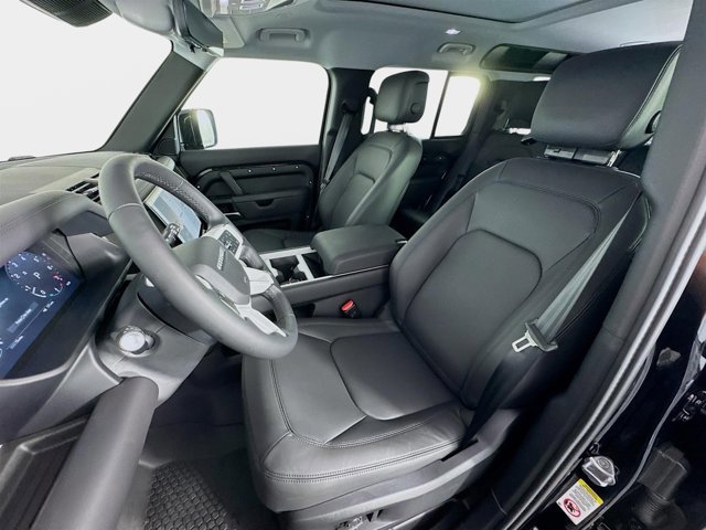 Used 2026 Land Rover Defender 110 X-Dynamic SE image 11