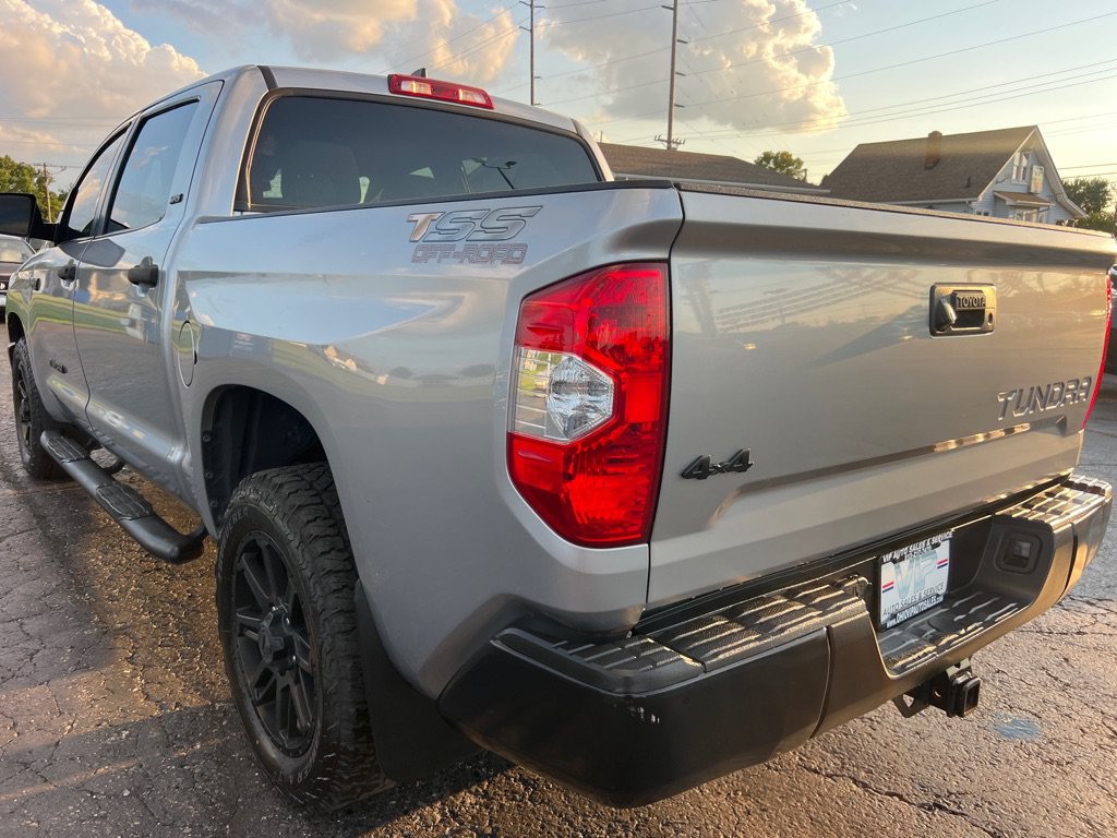 Used 2020 Toyota Tundra SR5 w/ SR5 Leather Package AWD/4WD image 5