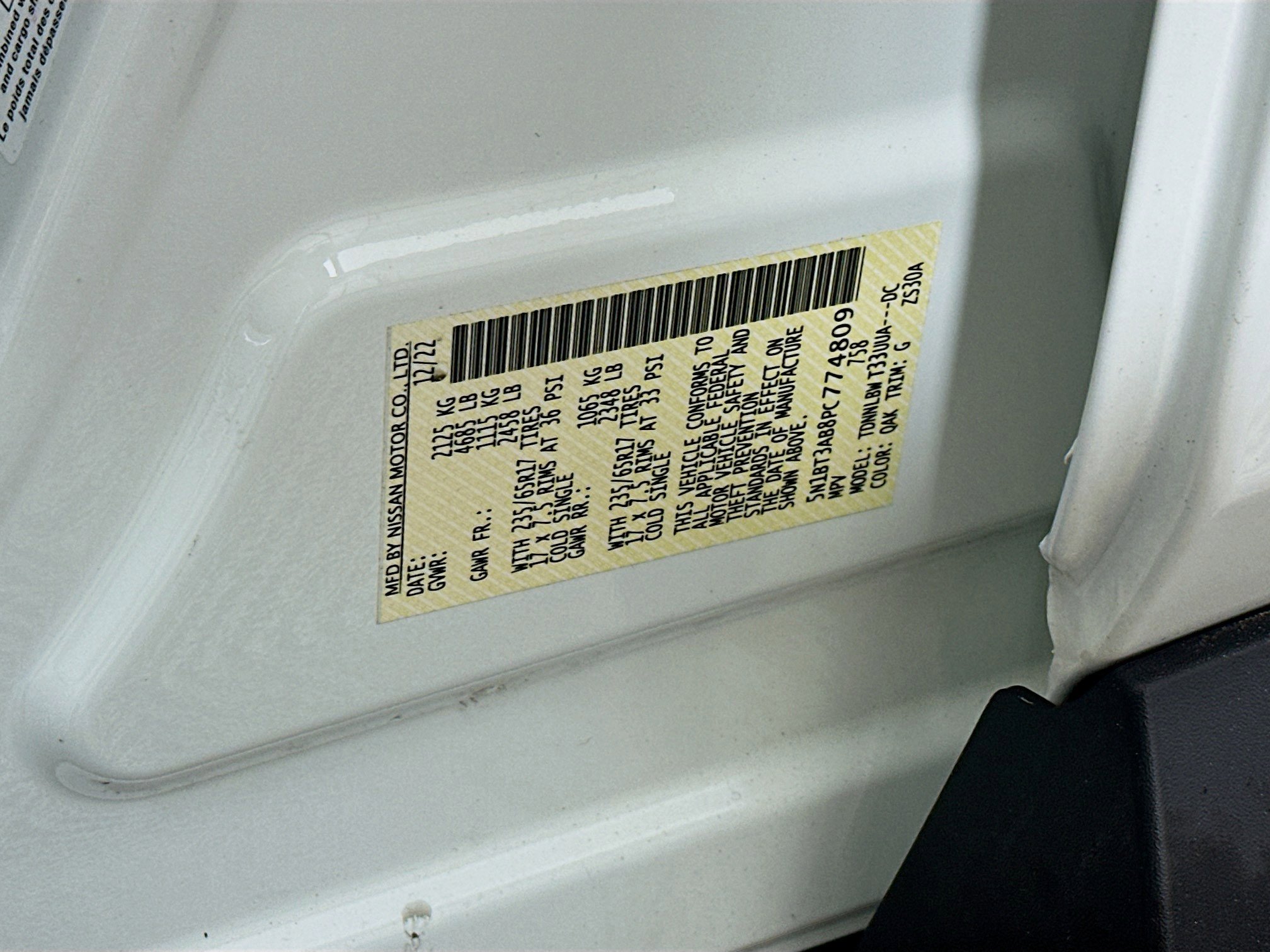 Used 2023 Nissan Rogue S AWD/4WD image 12