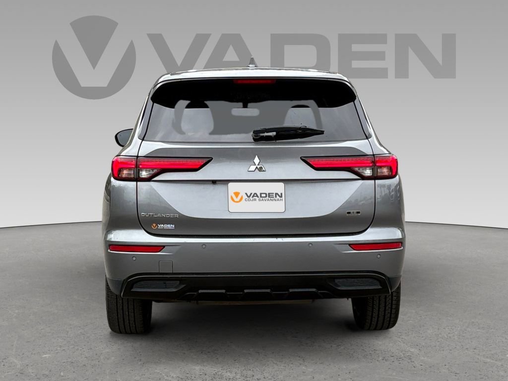 Used 2023 Mitsubishi Outlander SE Black Edition image 21