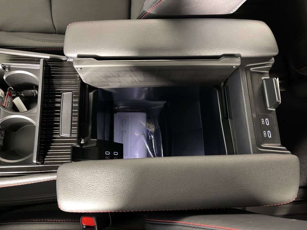 New 2026 Toyota Sienna XSE image 23