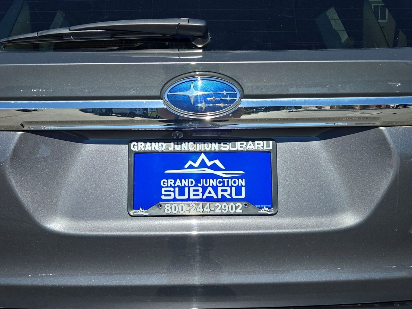 Used 2024 Subaru Ascent Premium w/ Convenience Package image 19