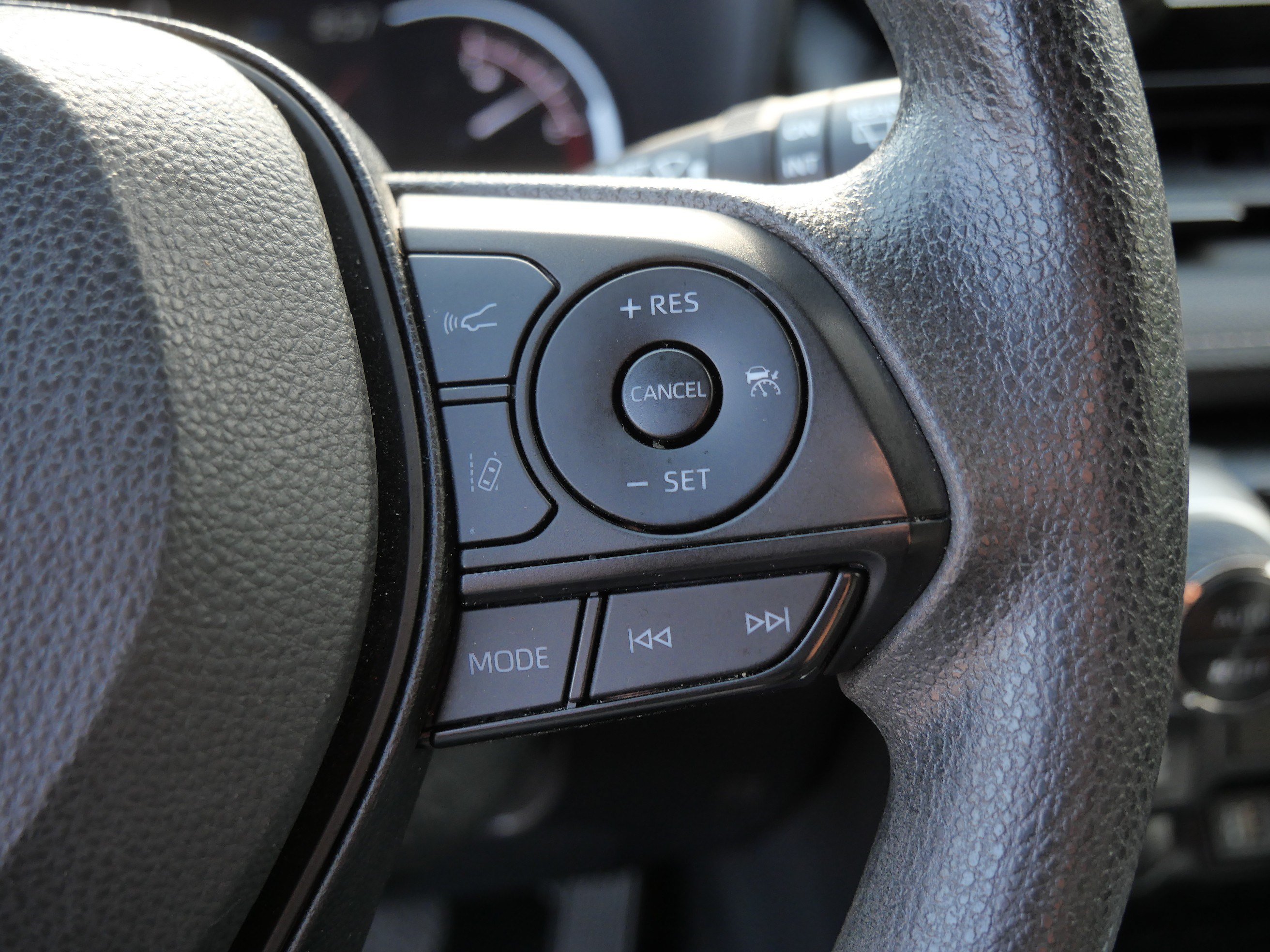 Certified 2024 Toyota RAV4 XLE FWD image 28