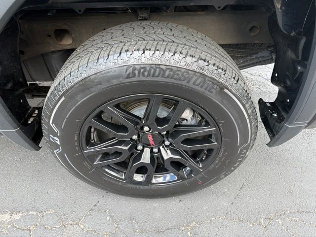 Used 2024 GMC Sierra 1500 Elevation AWD/4WD image 9