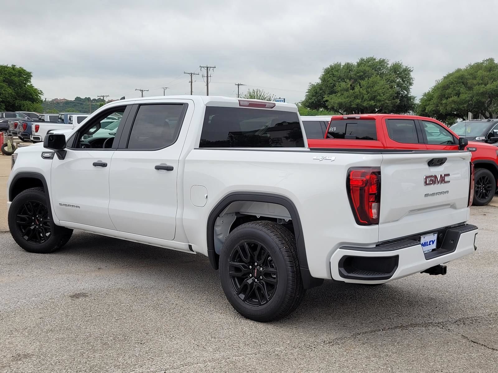 New 2026 GMC Sierra 1500 Pro w/ Graphite Edition AWD/4WD image 3