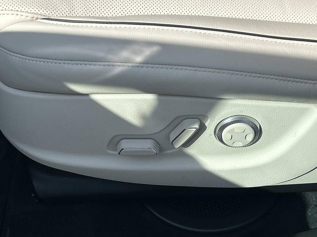 New 2026 Genesis GV80 2.5T Advanced image 16