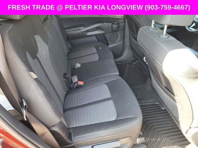 Used 2025 Kia Sorento LX image 13