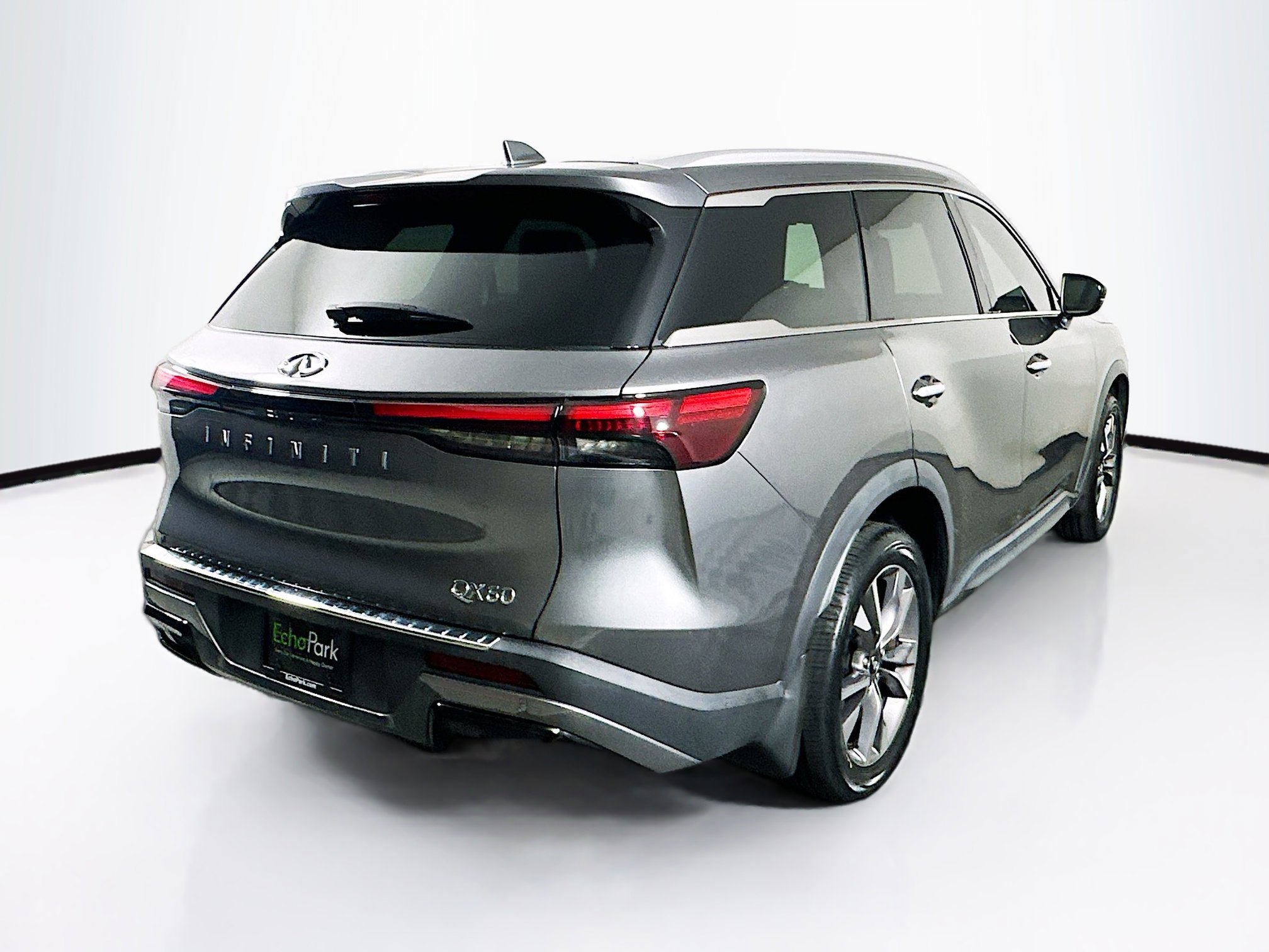 Used 2023 INFINITI QX60 Luxe w/ Cargo Package FWD image 9