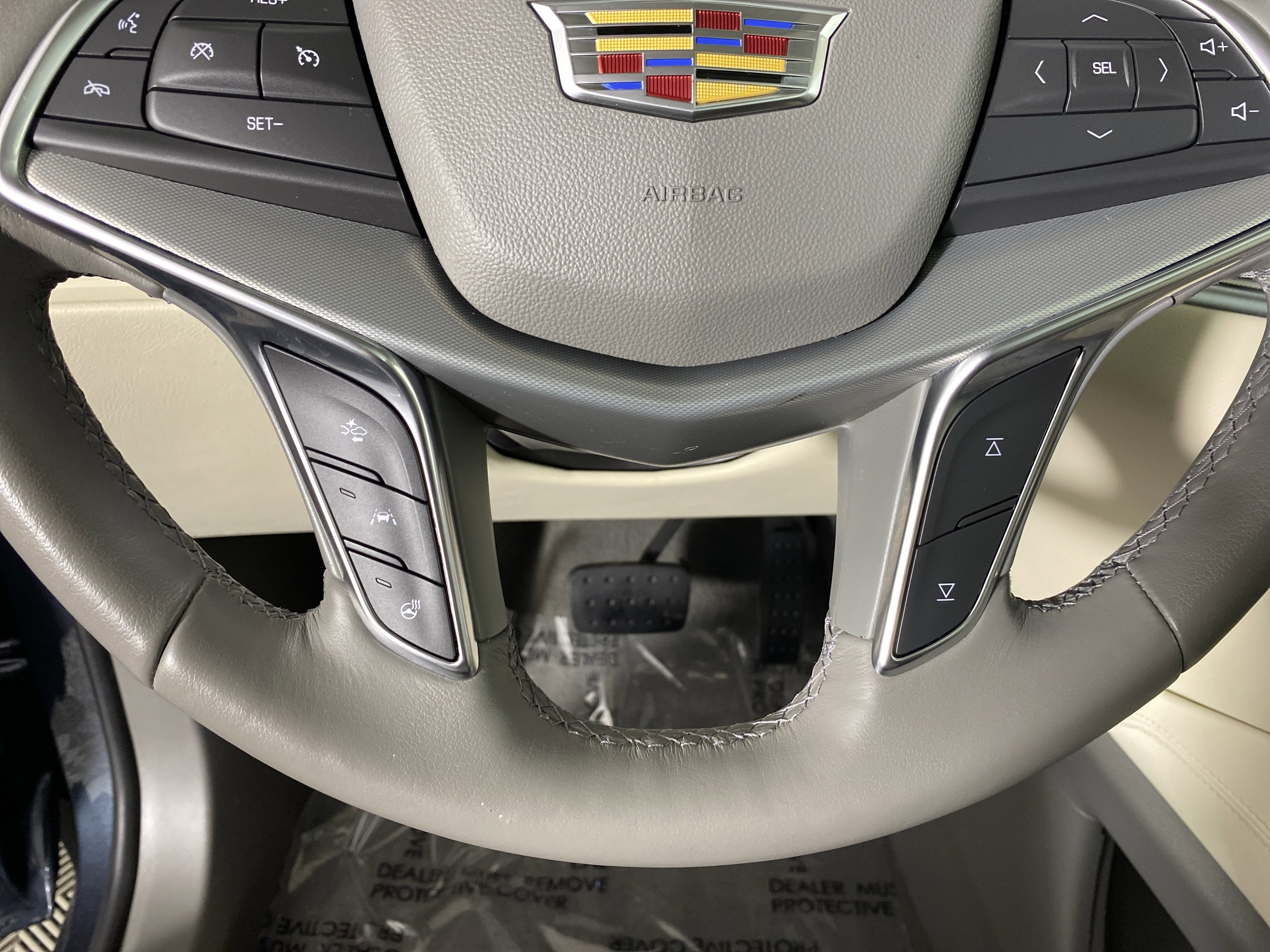 Used 2021 Cadillac XT5 Premium Luxury image 25
